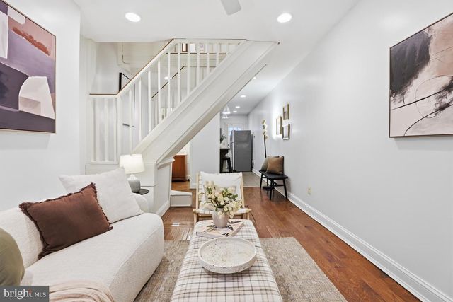 2736 FOX ST, Baltimore, MD 21211