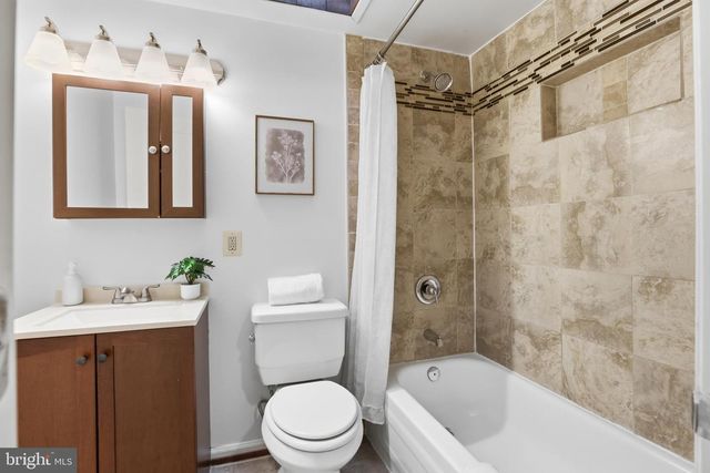 2736 FOX ST, Baltimore, MD 21211