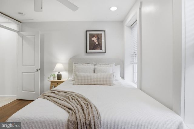 2736 FOX ST, Baltimore, MD 21211