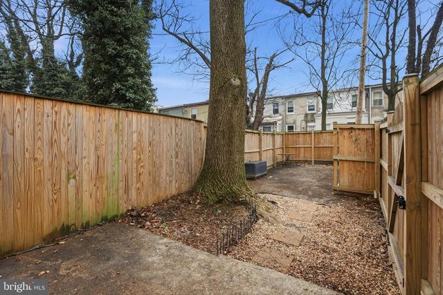 2736 FOX ST, Baltimore, MD 21211