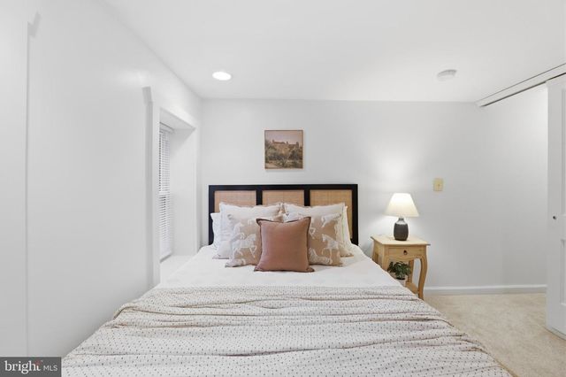 2736 FOX ST, Baltimore, MD 21211