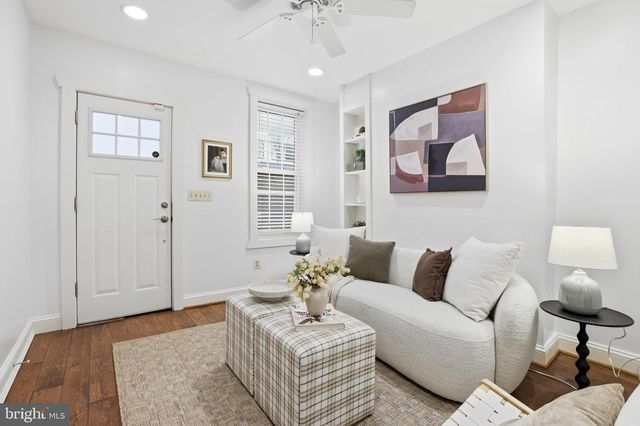 2736 FOX ST, Baltimore, MD 21211