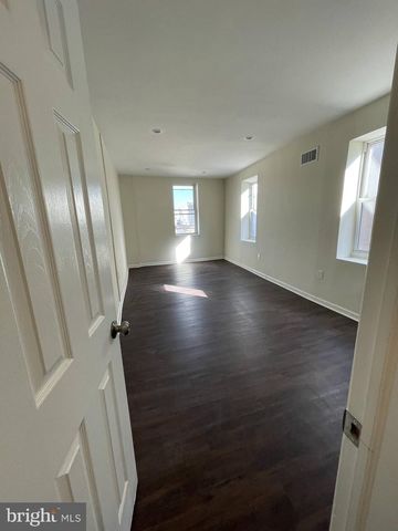 2003 S 7TH ST, Philadelphia, PA 19148