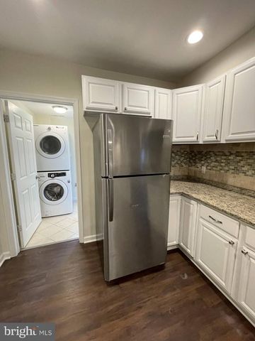 2003 S 7TH ST, Philadelphia, PA 19148