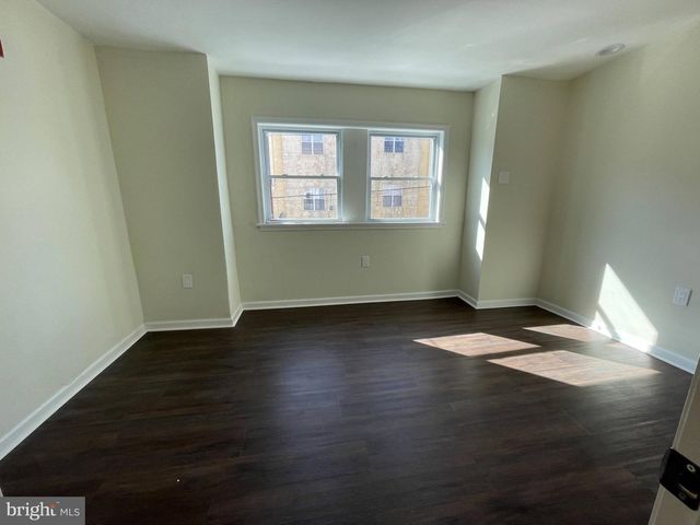 2003 S 7TH ST, Philadelphia, PA 19148