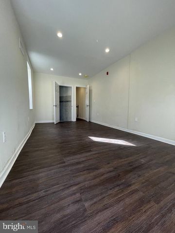 2003 S 7TH ST, Philadelphia, PA 19148