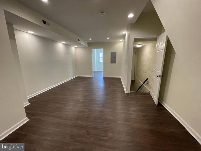 2003 S 7TH ST, Philadelphia, PA 19148