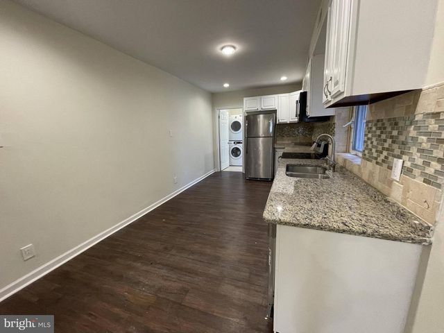 2003 S 7TH ST, Philadelphia, PA 19148