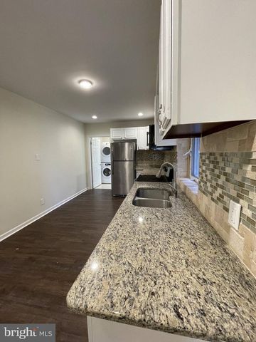 2003 S 7TH ST, Philadelphia, PA 19148