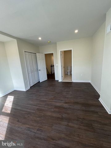 2003 S 7TH ST, Philadelphia, PA 19148