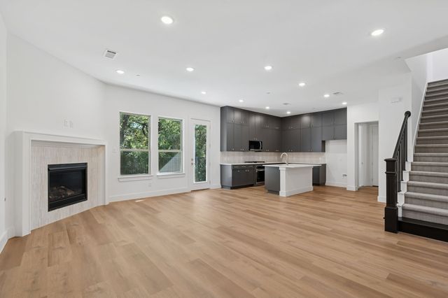 452 Waters Edge Drive 823, Hickory Creek, TX 75065