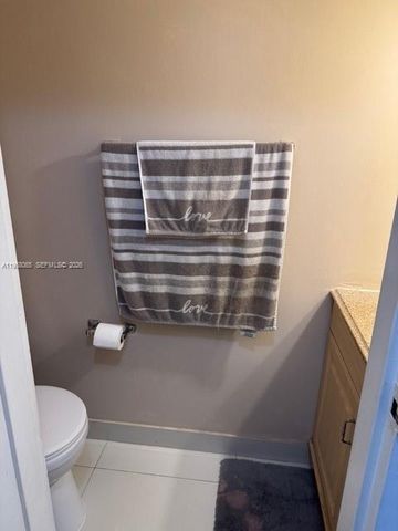 2821 N Miami Beach Blvd 2I, North Miami Beach, FL 33160