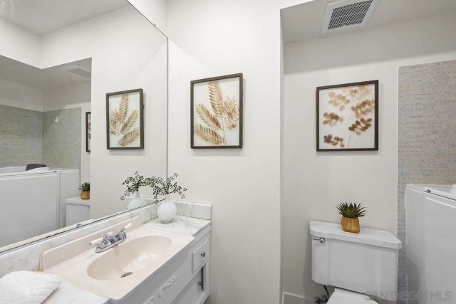 5861 Tulane Street, San Diego, CA 92122