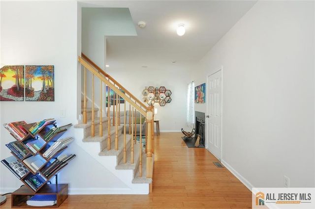 258 Pinelli Drive 258, Piscataway, NJ 08854