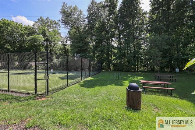 258 Pinelli Drive 258, Piscataway, NJ 08854