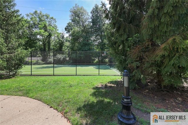 258 Pinelli Drive 258, Piscataway, NJ 08854