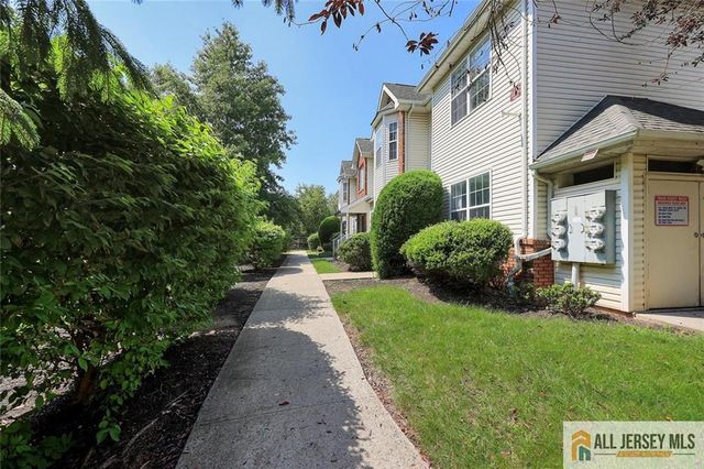 258 Pinelli Drive 258, Piscataway, NJ 08854