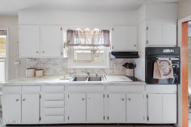 502 N Lincoln Street, West Unity, OH 43570