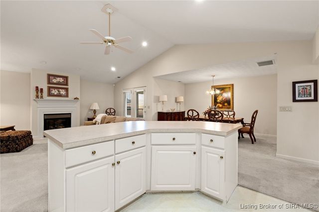 102 Crown Court, New Albany, IN 47150