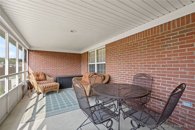 102 Crown Court, New Albany, IN 47150