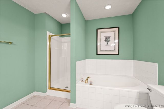 102 Crown Court, New Albany, IN 47150