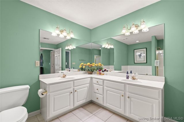 102 Crown Court, New Albany, IN 47150