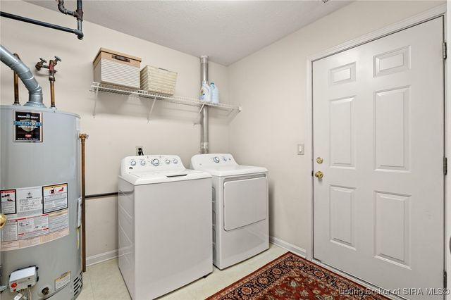 102 Crown Court, New Albany, IN 47150