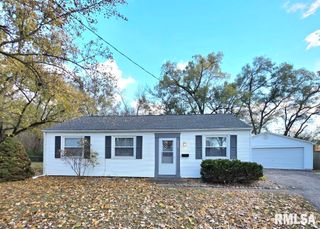 319 Saint Clair Drive, Marquette Heights, IL 61554