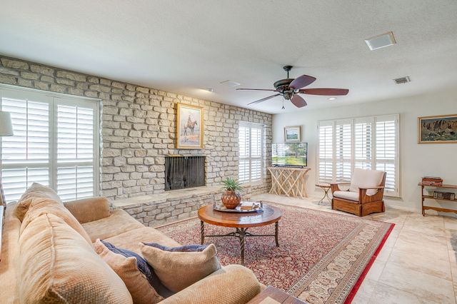 8918 Bellechase Road, Granbury, TX 76049