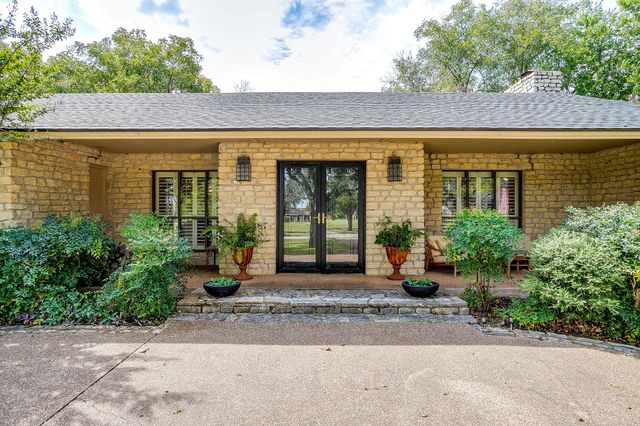8918 Bellechase Road, Granbury, TX 76049
