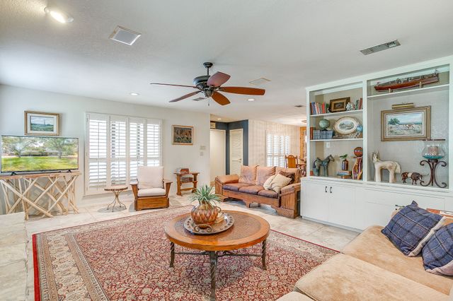 8918 Bellechase Road, Granbury, TX 76049