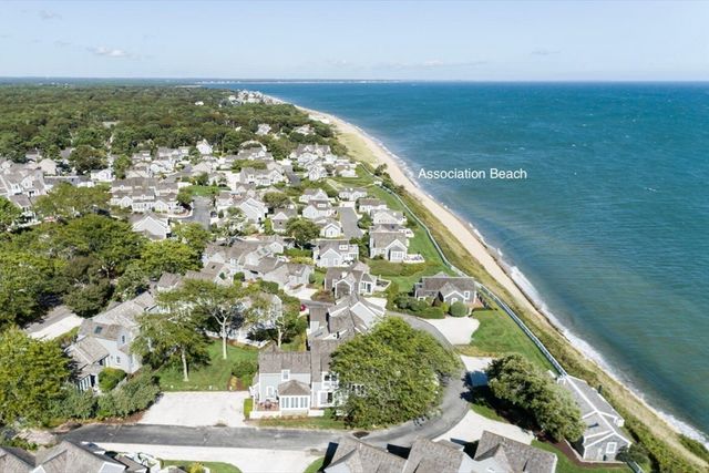 28 Flying Cloud Cir 28, Mashpee, MA 02649
