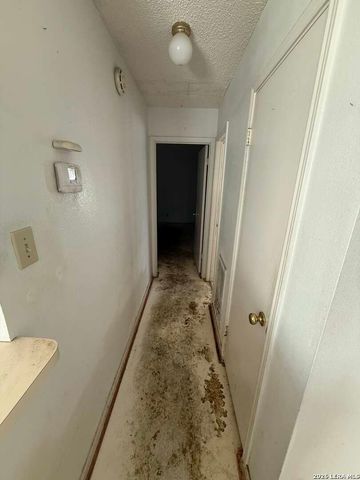 9754 Morningfield, San Antonio, TX 78250