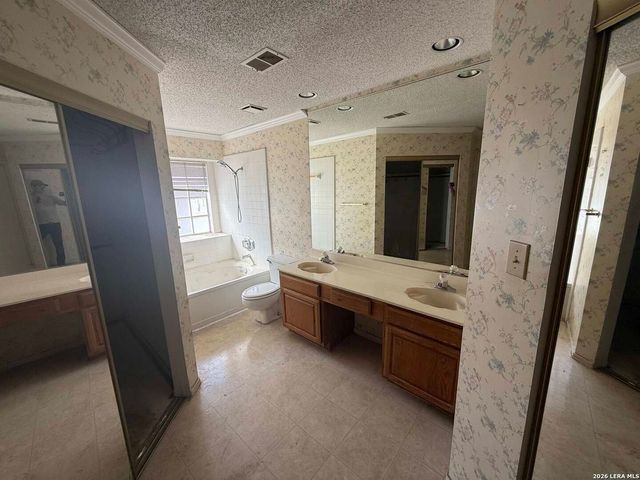 9754 Morningfield, San Antonio, TX 78250