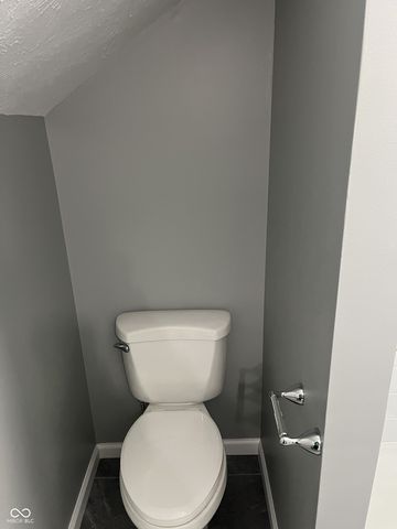 1480 E 71st Street, Indianapolis, IN 46220