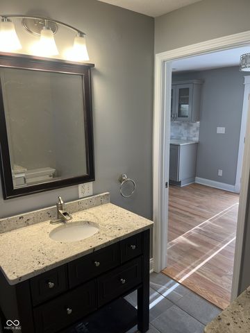 1480 E 71st Street, Indianapolis, IN 46220