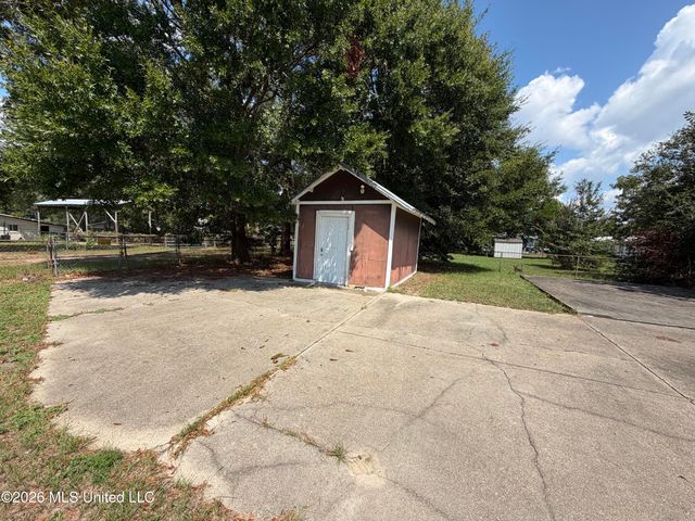 2184 Alice Drive, Biloxi, MS 39531