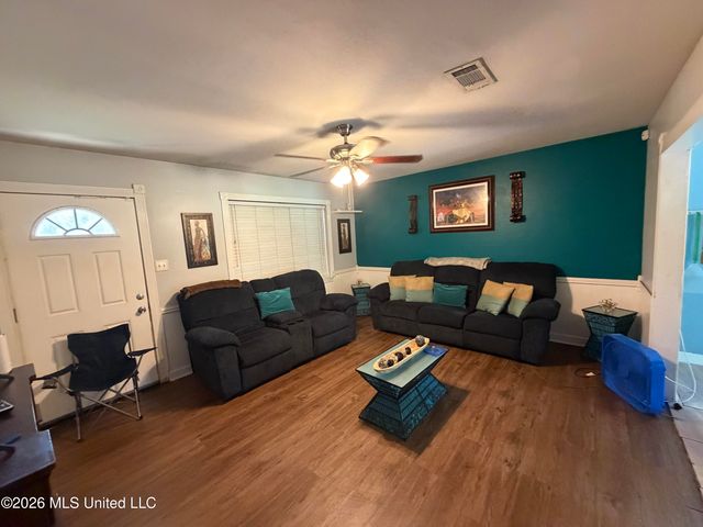 2184 Alice Drive, Biloxi, MS 39531