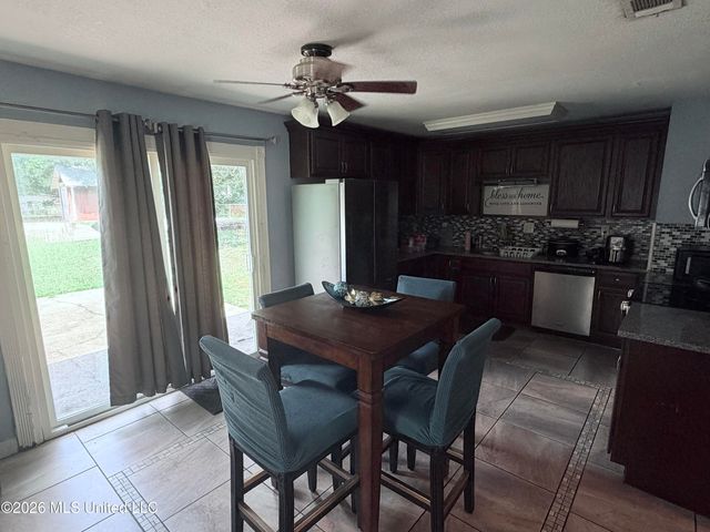 2184 Alice Drive, Biloxi, MS 39531