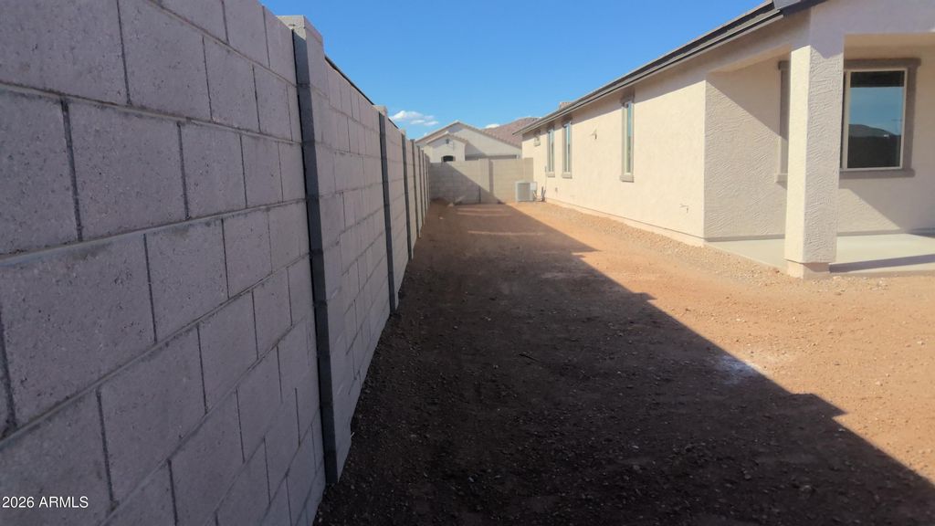 Image 30 of property listing at 15209 W GRAY FOX Trail, Surprise, AZ 85387