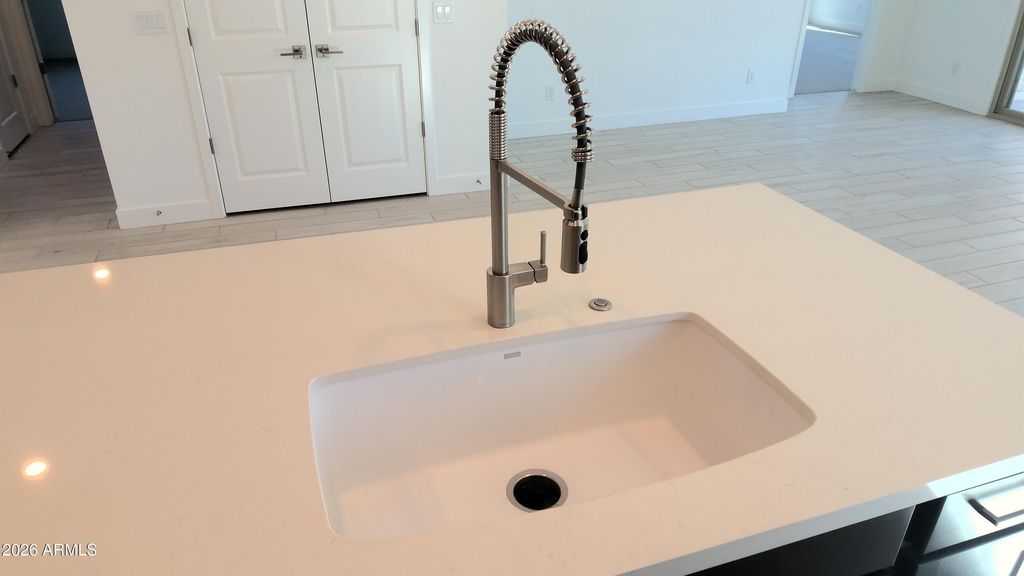 Image 4 of property listing at 15209 W GRAY FOX Trail, Surprise, AZ 85387