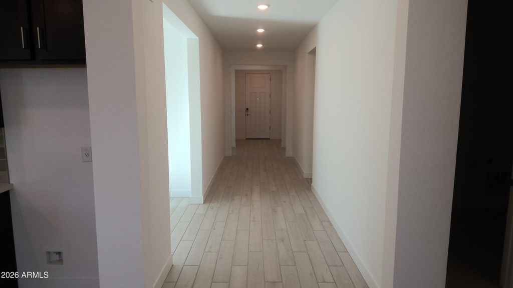 Image 7 of property listing at 15209 W GRAY FOX Trail, Surprise, AZ 85387