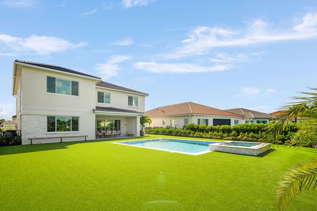 12143 Waterstone Circle, Palm Beach Gardens, FL 33412