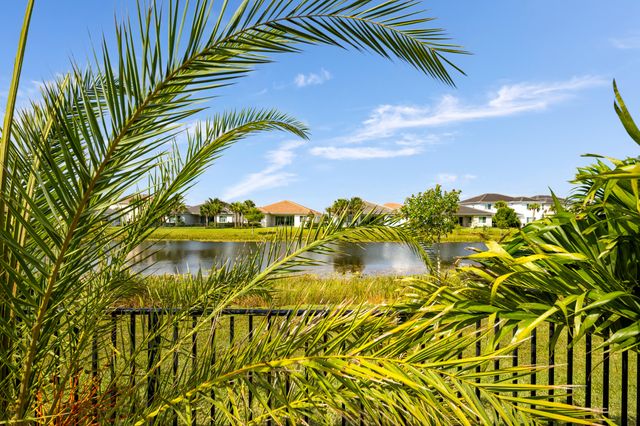 12143 Waterstone Circle, Palm Beach Gardens, FL 33412