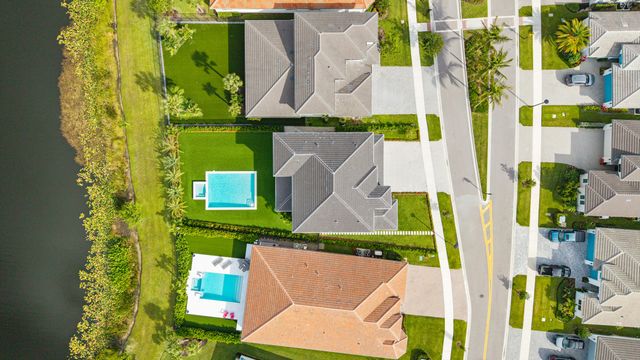 12143 Waterstone Circle, Palm Beach Gardens, FL 33412