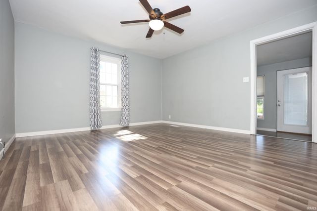 2016 E Riverside Drive, Evansville, IN 47714