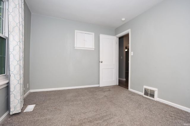 2016 E Riverside Drive, Evansville, IN 47714