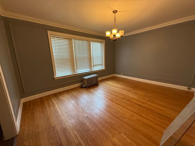 120 S Austin Boulevard B, Oak Park, IL 60304