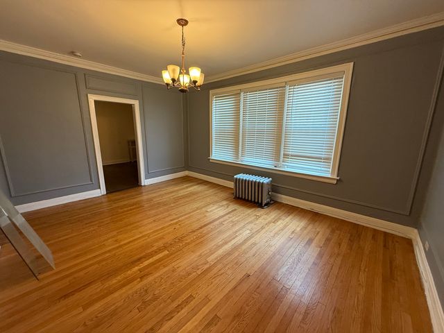 120 S Austin Boulevard B, Oak Park, IL 60304