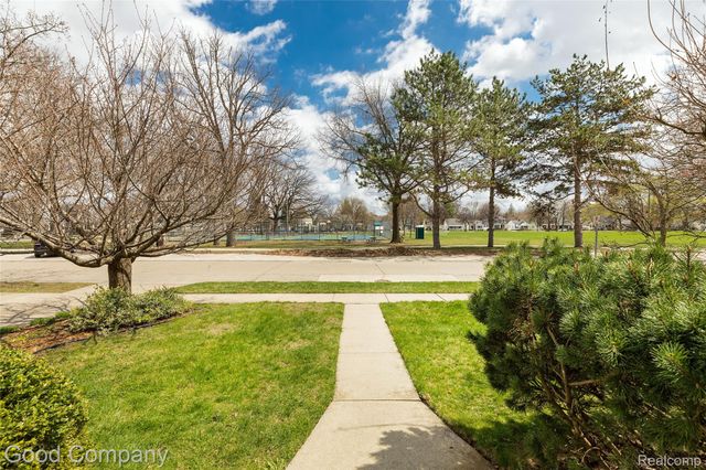 515 Potter Avenue, Royal Oak, MI 48067